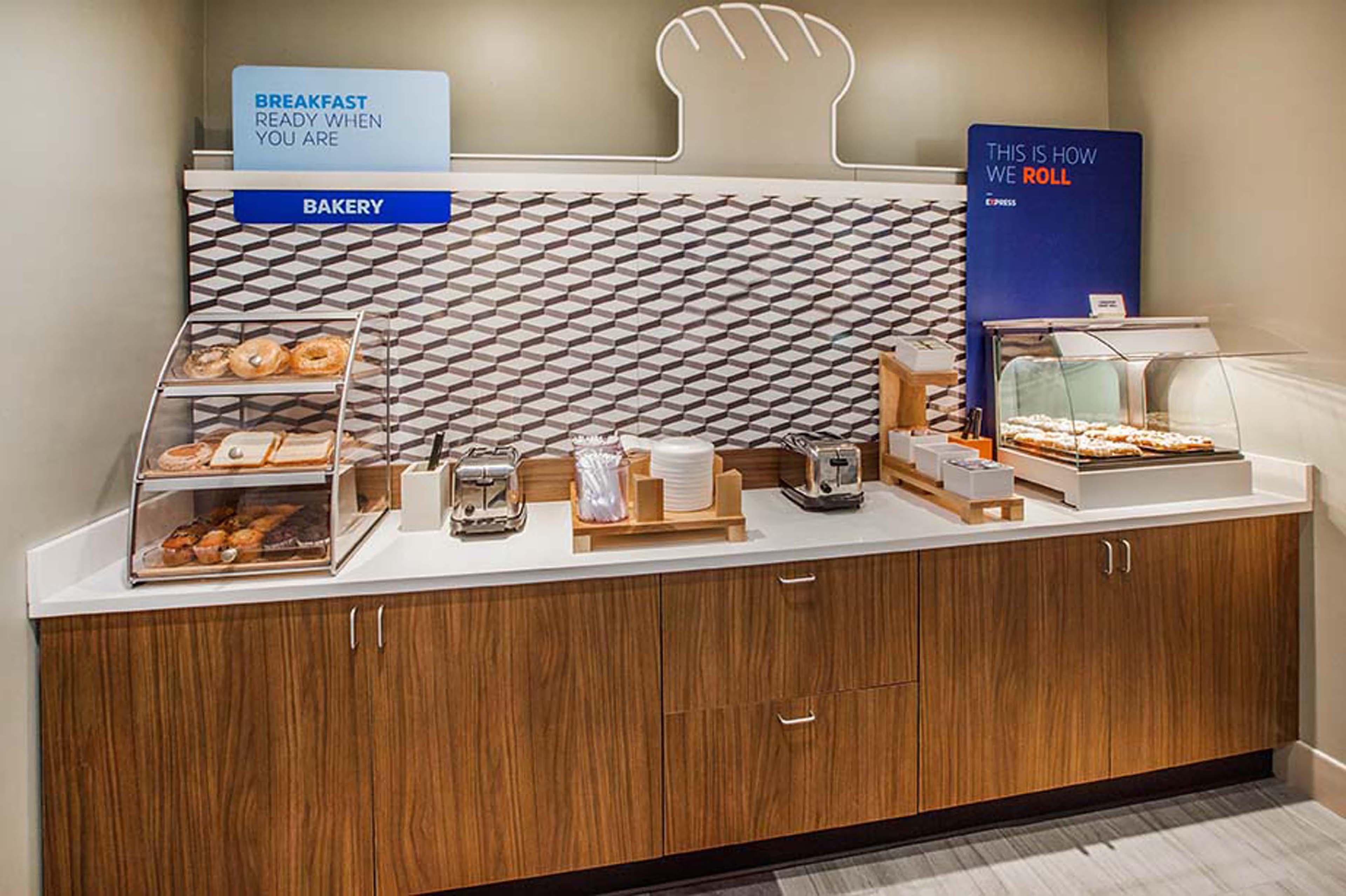 Holiday Inn Express Brentwood-South Cool Springs By Ihg Zewnętrze zdjęcie